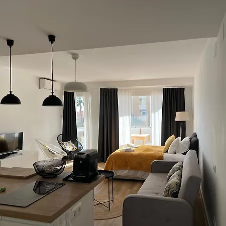 Apartment By Meatina *
